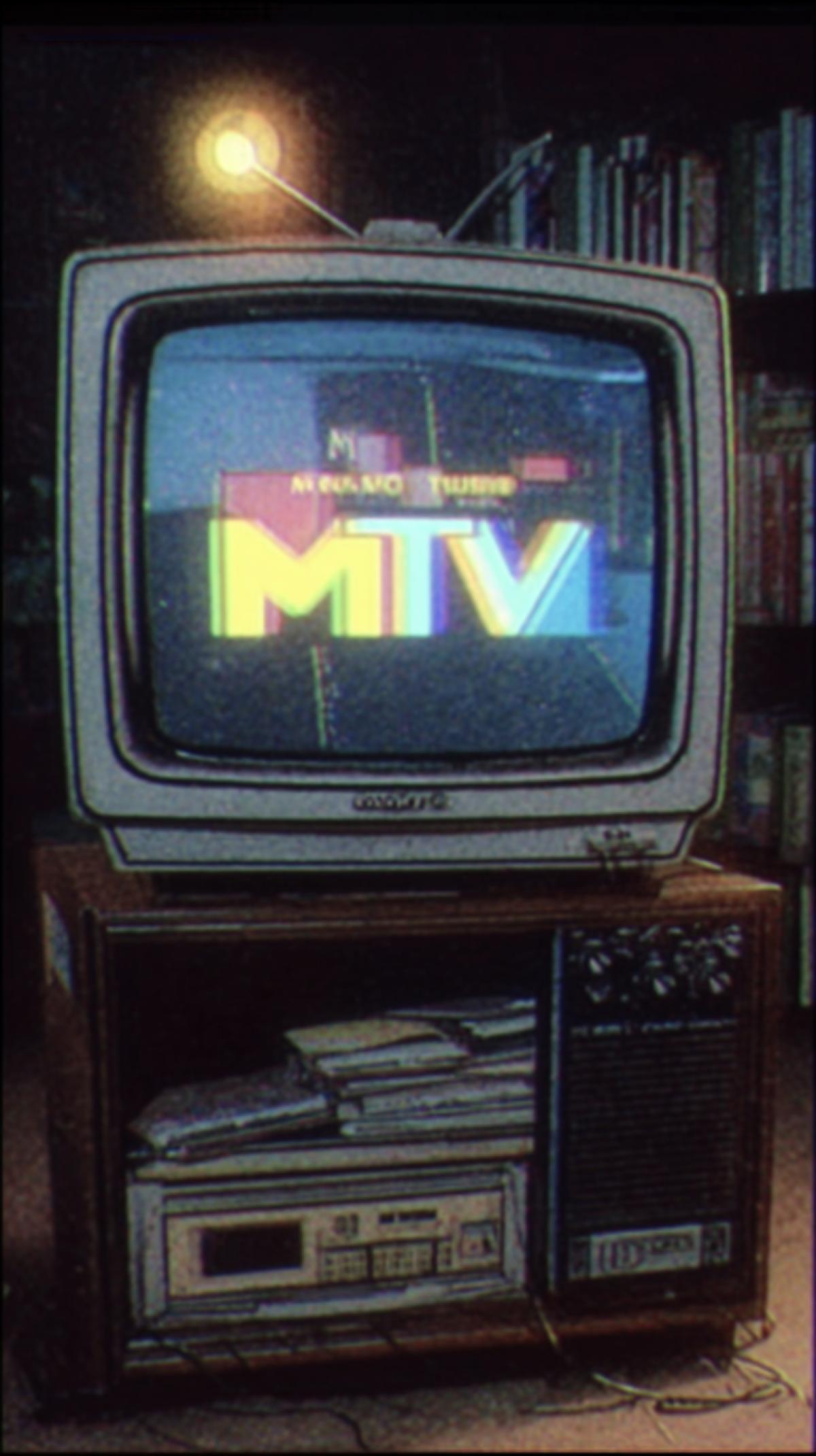 MTV Music TV screensaver on TV, 90s style, grainy